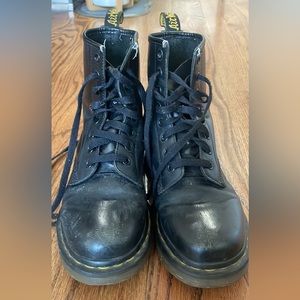 Dr Martens Size 7 (womens)